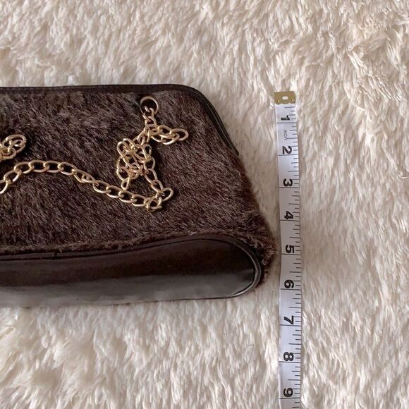 Victoria’s Secret fuzzy brown handbag with gold chain - Picture 12 of 16